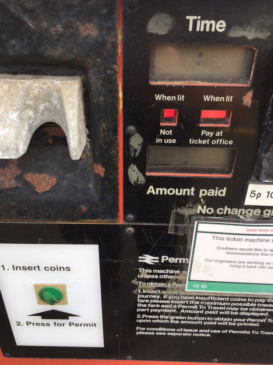 gktweeets's tweet photo. @SouthernRailUK when the #TicketMachine and #PermitToTravel are #OutOfService why can't the #TicketBarrier Supervisor sell you a ticket? https://t.co/SxFLOUkUED