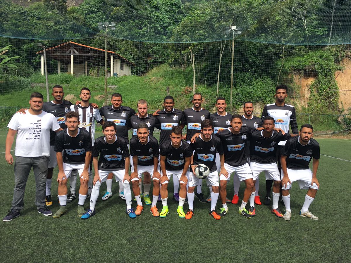 VillaFut7's tweet photo. Excelente estreia da equipe, com vitória por 5x0!! #RumoaoTitulo 🏆
Gols: 
@jpcampos97 ⚽
@matheus_storck ⚽
Bruninho ⚽
Mamago ⚽
Sapão ⚽ https://t.co/1lC79YHMLY