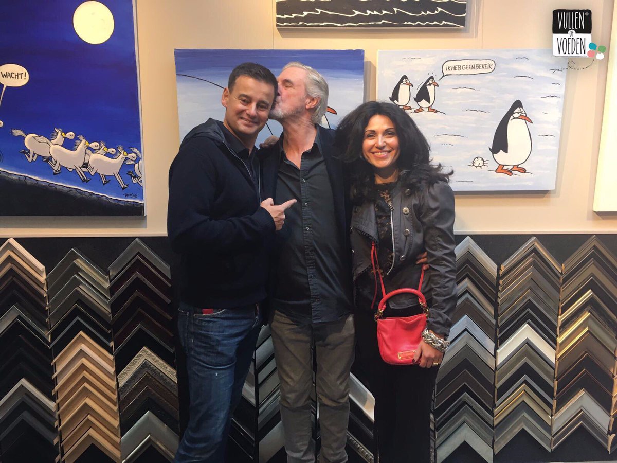 De liefde voor striptekenaar <a href="/toonvandriel/">Toon van Driel</a> gaat zo te zien niet alleen door de maag! <a href="/wilfredgenee/">Wilfred Genee</a> <a href="/HurmX/">Herma van Keulen ❌❌❌</a> <a href="/JalalSelmani/">Jalal Selmani</a>