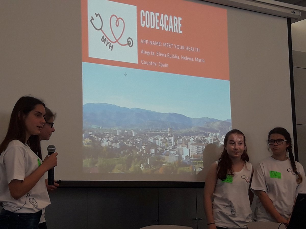 rosaprats's tweet image. Desde #Tremp #Code4Care.El millor! 
E-Health des del Pallars. #girlsforachange @ciberespiral 
+ Model canvas i pla d.Empresa d @GLOBALleida