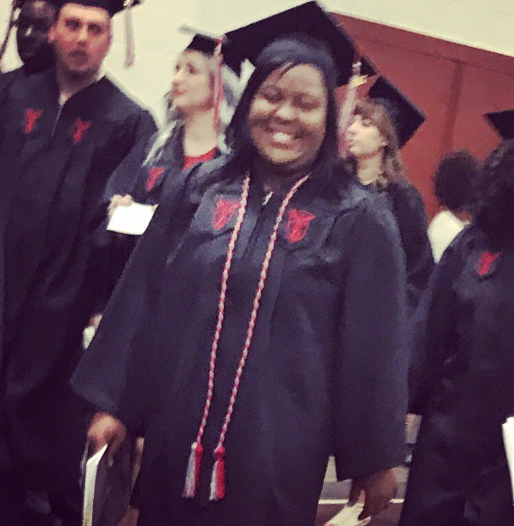 MaggieALewis's tweet photo. So...this is about to happen! @aaryana is graduating today!! I'm sure Amos is looking down with a smile on his face!! #ballstate2017 https://t.co/tUsar5PNQ2