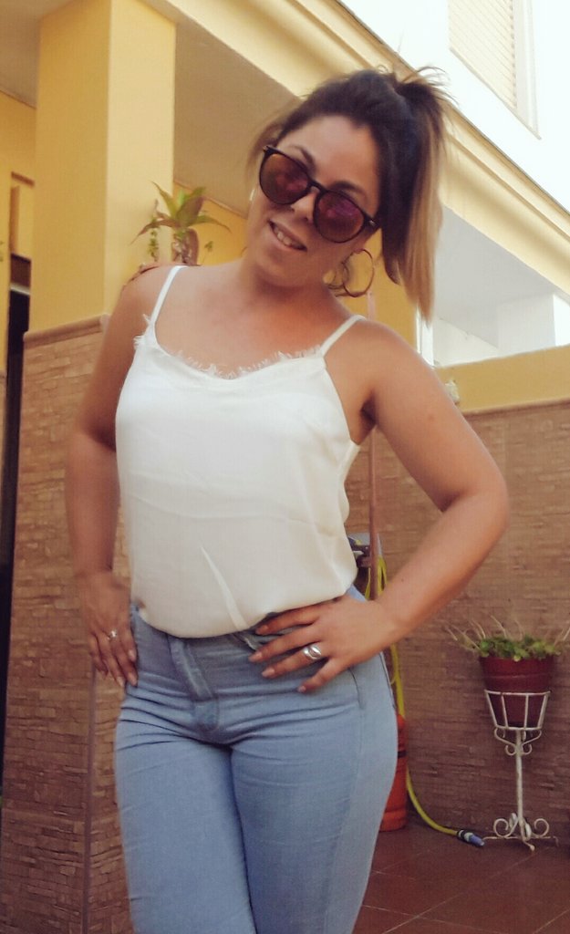 ale_fraile's tweet photo. #FelizSabado 😘😘 https://t.co/4JnAEWxHKV