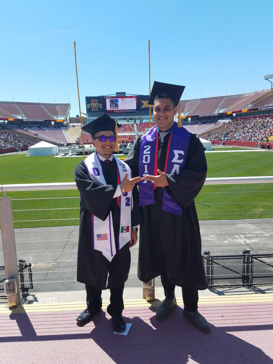IowaStateBetas's tweet photo. #cyclONEgrad #IowaStateBetas @sigmalambdabeta Congrats to our College of Agriculture and Life Sciences grads! @Vicasum94 David Ortiz https://t.co/H0HMwOOAWB