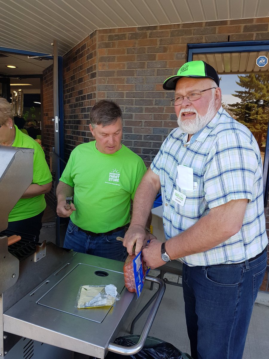 missionthrftrd's tweet photo. Join us for a BBQ on now as we celebrate our Grand Opening on Bremner Avenue #reddeer @905ShineFM https://t.co/MkQLdD7Mz6