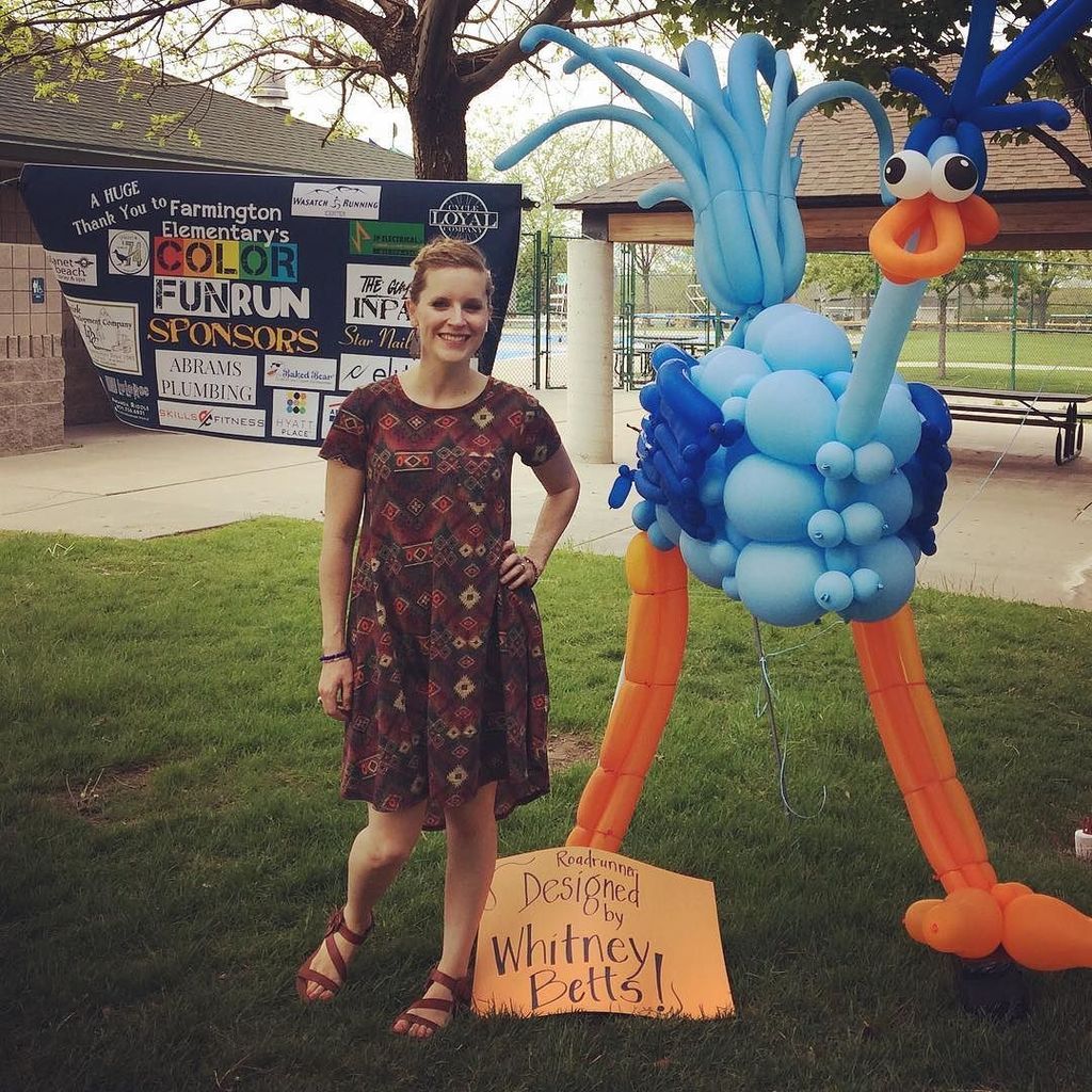 Lularoe_AmandaR's tweet photo. My first big sponsorship fun run at my kids school! Come out and see me today!☺️ #llr #Carly #roadrunner https://t.co/v0Lt7FBGan https://t.co/g7DqJIrvvq