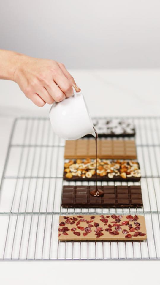 MaisonWeibel's tweet photo. Connaissez-vous nos tablettes maison aux divers chocolats grands crus Valrhona ?À découvrir sans plus tarder dans notre boutique ! https://t.co/gLmQp0O5fR