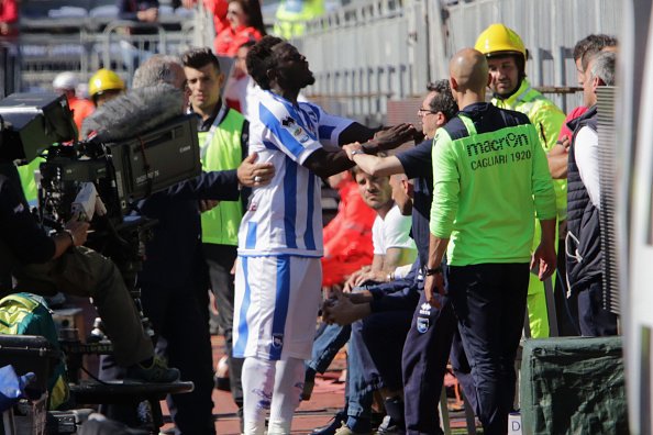KipikoPartalala's tweet photo. Sulley Muntari's ban for protesting against racist abuse has been... https://t.co/UNmBYYAwV0 by #WMutunga via @c0nvey https://t.co/Y3ycOA4Ju1