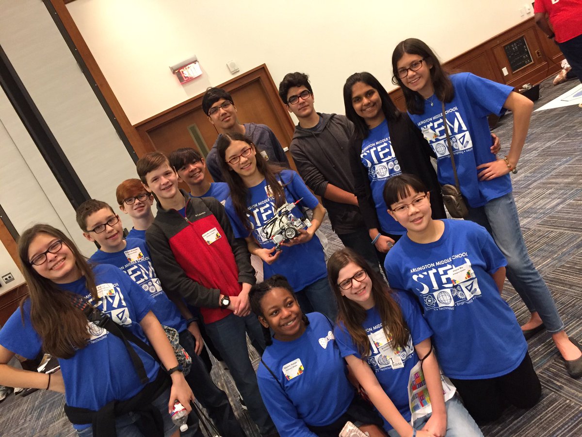 SWEMemBots's tweet photo. Arlington Middle mentored @smithnephew takes a break between rounds. #SWEMemBots #STEM #legomindstorm https://t.co/Wi2g5iiOpj