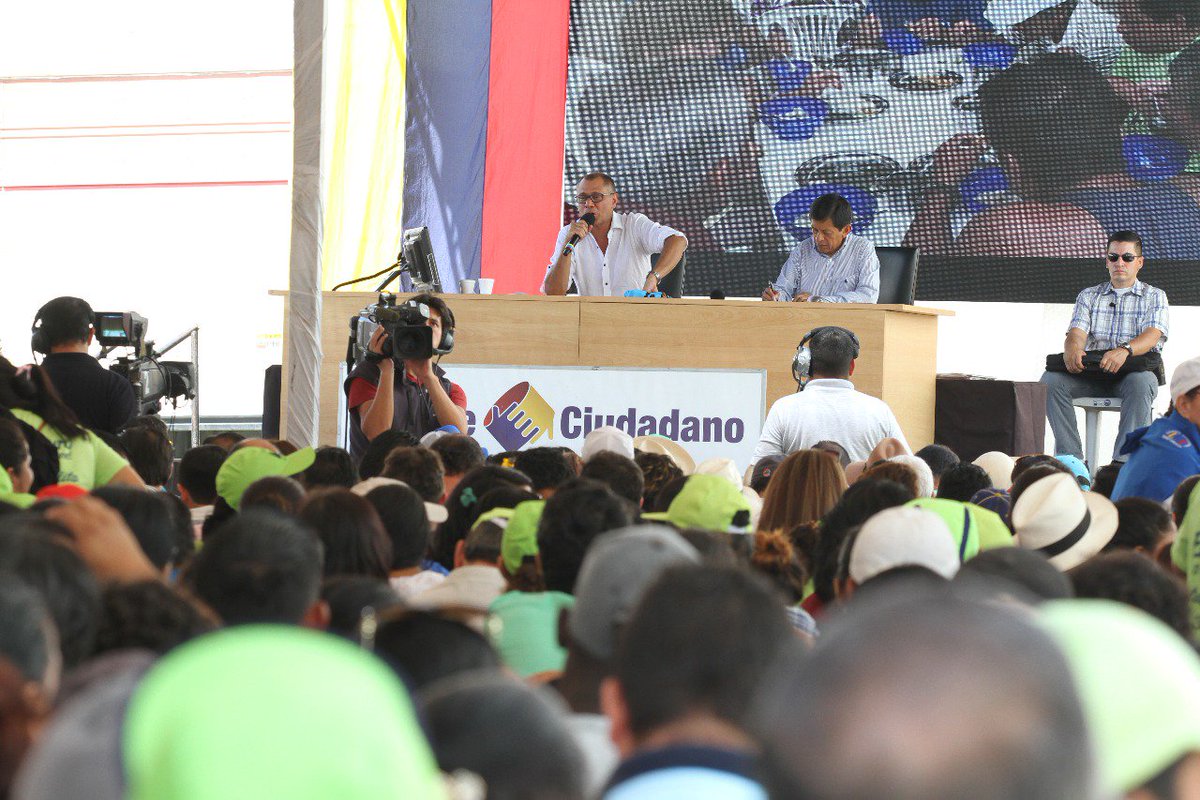 35MOVER's tweet photo. Este es un Gobierno honesto y decente. Si hay corrupción les caeremos con el látigo de la justicia: @JorgeGlas #Enlace521 https://t.co/46ks0bUHni