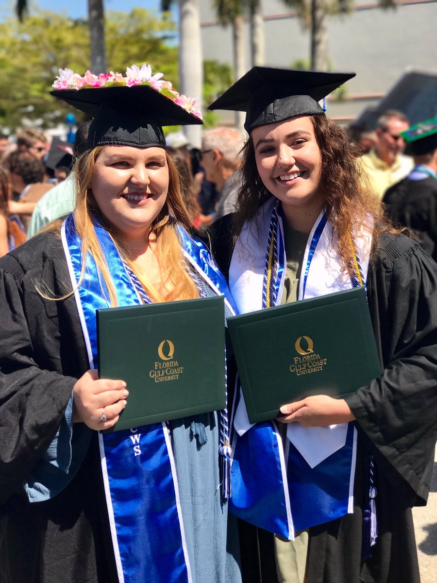 racheliacovone's tweet photo. After leading Eagle News to six Mark of Excellence Awards this year, we are now officially repping SPJ as post-grad members! #FGCU17 https://t.co/AaZaAyZJCc