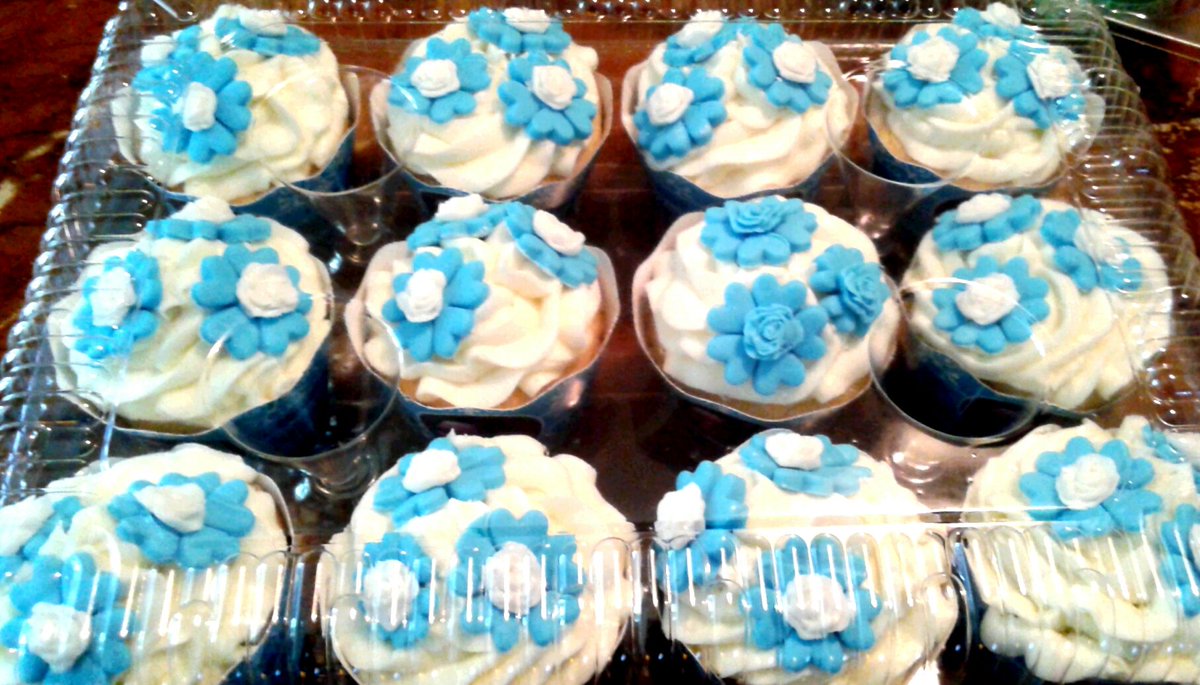BryeCupcakes's tweet photo. #birthdays #babyshower #cupcakes #delicious #BryeCupcakes #OrderABox https://t.co/f77wcfstez https://t.co/lPE2ukgn6a
