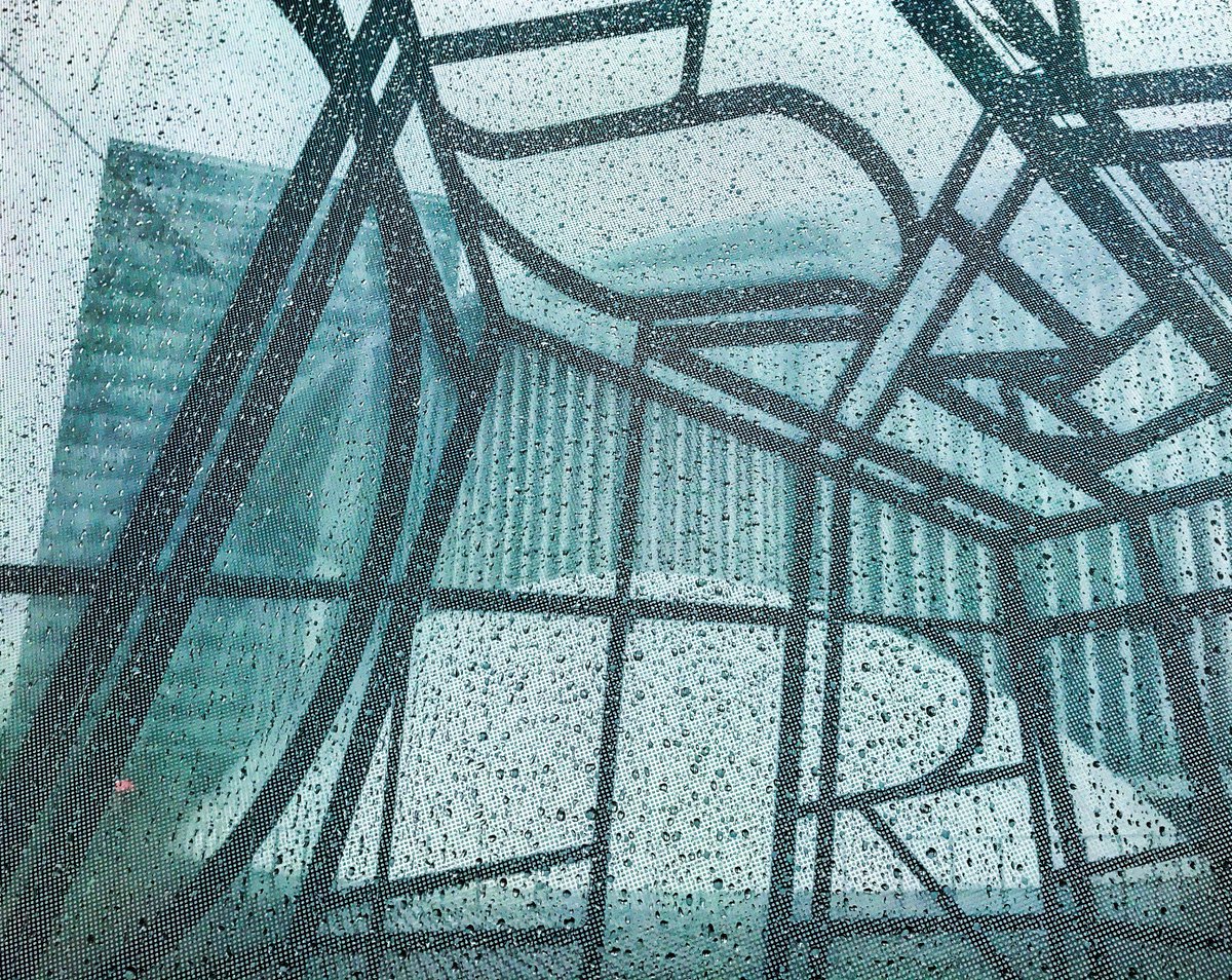 mgiannopoulos's tweet photo. [126/365] You are allowed to let others be right https://t.co/XCc1PdVHHO 
#365project #urban #art #architecture #1morekm #365mg2017 https://t.co/lfiqg7hBH7