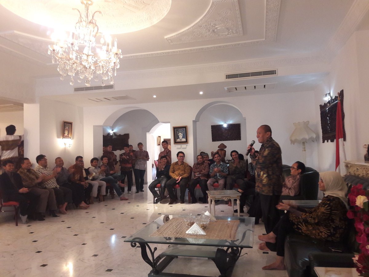 [ Now ] Perkenalan Dan Silaturahmi Dengan Bapak Dan Ibu Duta Besar Baru Tunisia <a href="/IkrarNusaBhakti/">Ikrar Nusa Bhakti</a> <a href="/IkaKrarika/">IkaKrarika</a> #Ppidunia