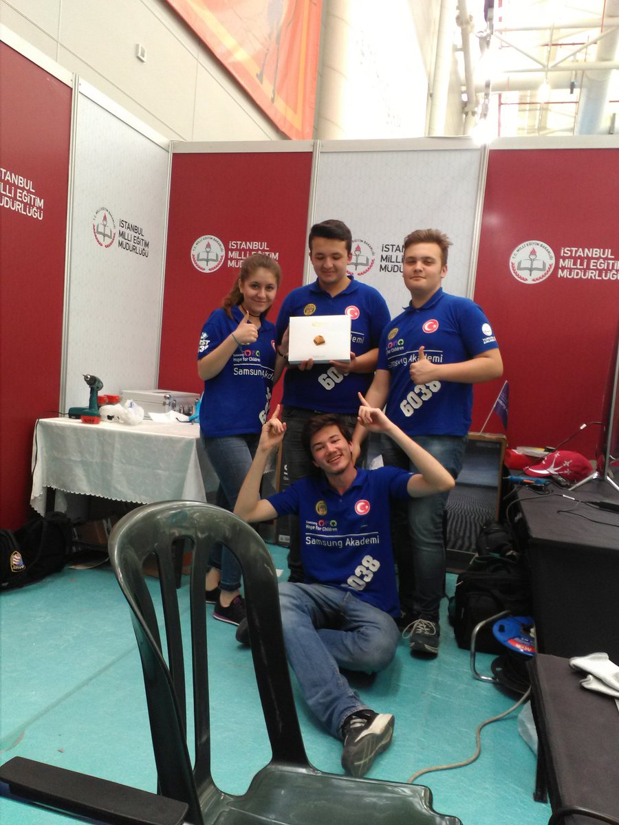 Team6038's tweet photo. Baklavasız olmaz 😄 #team6038 #Itobot6038 #fikretyukselfoundatiton #frc #frc6038 #first #benimfestivalim https://t.co/xXKqo2QDi0