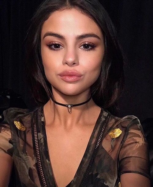 VotesSelenaG's tweet photo. I'm no beauty queen
I'm just beautiful me.

I vote for @selenagomez for Top Social Artist at the #BBMAs #SelenaBBMAs https://t.co/vUSxssNh0I