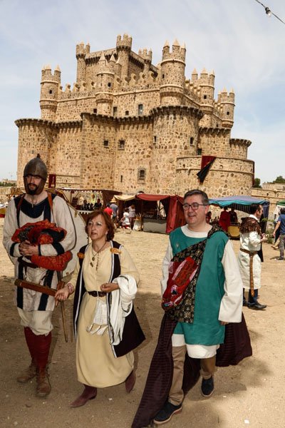 amigosyarte's tweet image. Jornadas #visigodas en #Guadamur  a todo trapo 13 _15 de Mayo.diputoledo.es/noticias_ampli….