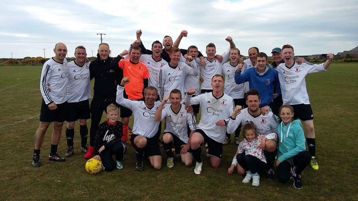 ConistonAFC's tweet photo. CHAMPIONS!! ⚪⚫⚪⚫⚪⚫#ConistonAFC https://t.co/GuZgEFRPX0