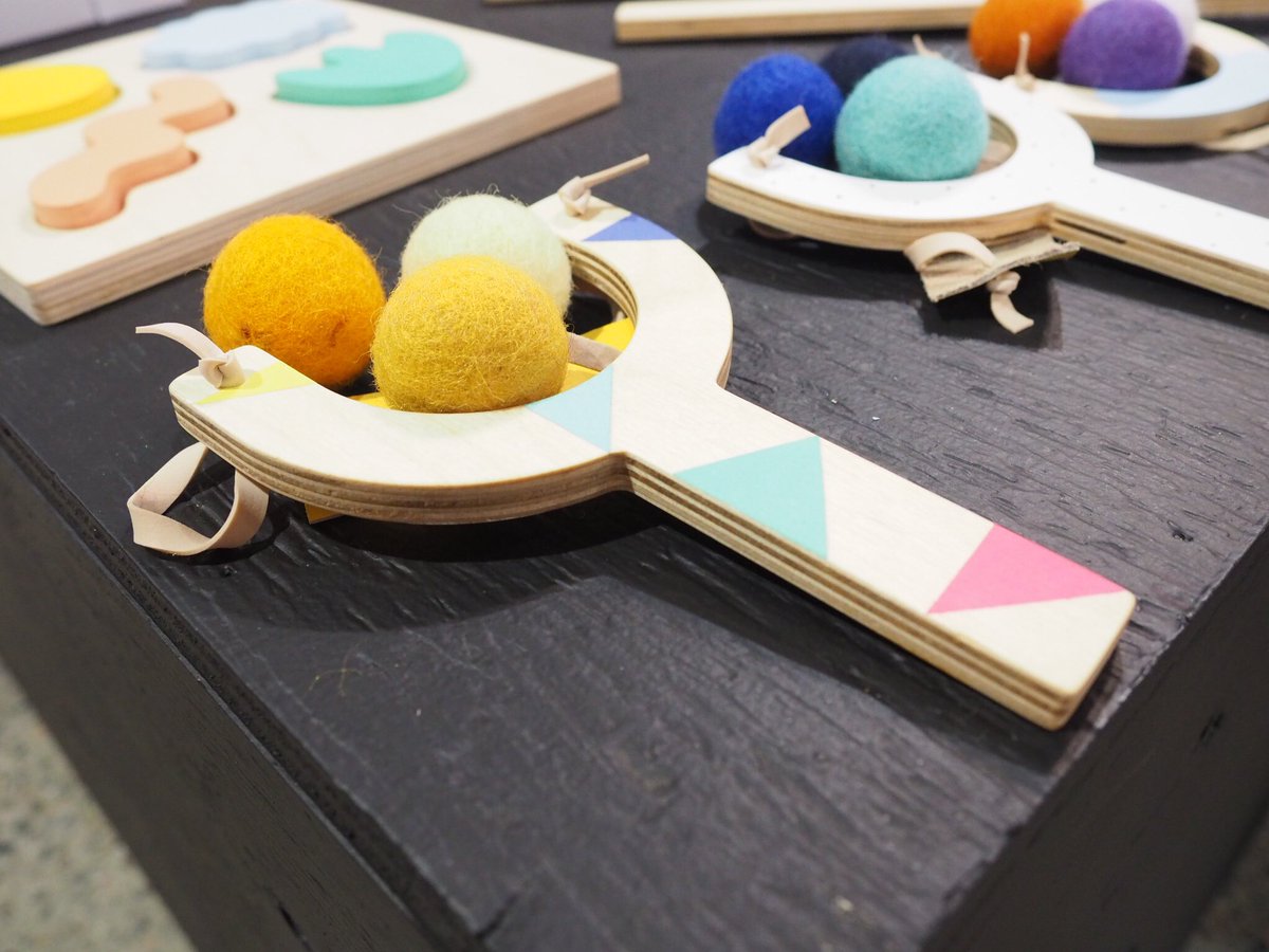 YULorama's tweet photo. Lance-pompons de la collection Des Enfantillages de Shed Espace Créatif @SIDIM_Montreal #JachetedudesignMTL #CODESOUVENIRMTL https://t.co/GvTbb9w6s4