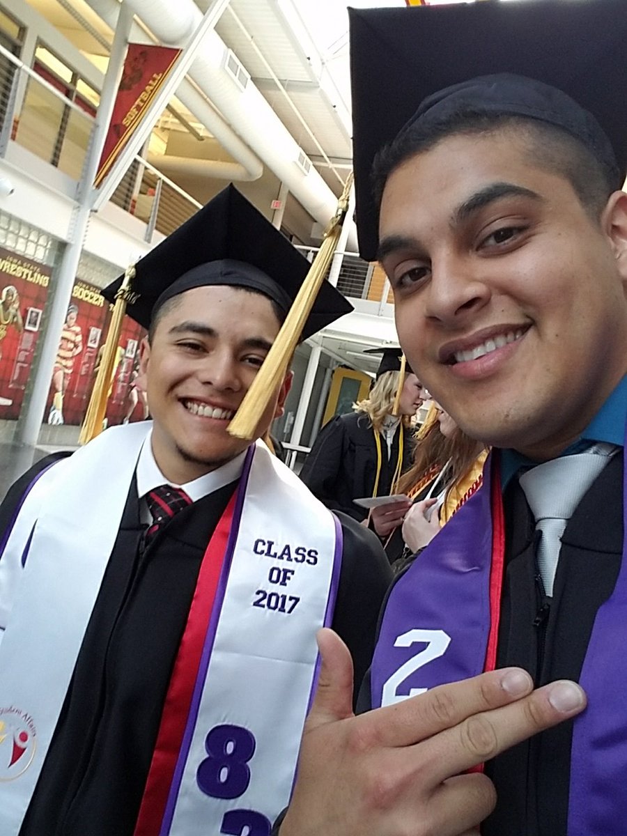 IowaStateBetas's tweet photo. The countdown begins #CyclONEgrad #IowaStateBetas https://t.co/2ScupRAJs1