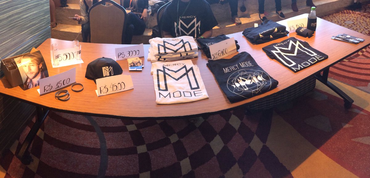 BRChaseColeman's tweet photo. 📍| Merchandise da Banda Mercy Mode marcando presença na Con Vampire Attraction! https://t.co/CjHPVygGLi