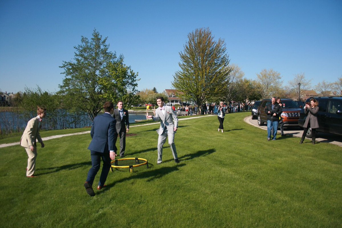GlakeSpikes's tweet photo. Spikeball: a gentlemen's game. #textbookform #leisure #prom @Spikeball https://t.co/TqXpR6E1N2