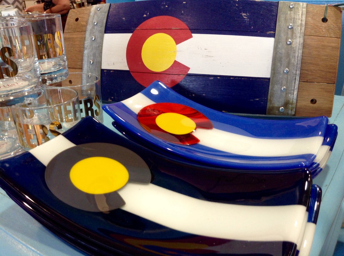 DenverPavilions's tweet photo. .@OncologyNursing #best place for #Colorado gifts. #IHEARTDenverStore, level 2. #ONSCongress https://t.co/NpHsk4sNfq