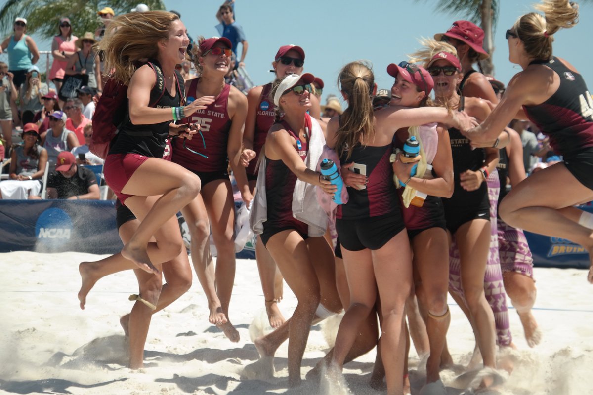 NCAAVolleyball's tweet photo. Florida State pulls the upset over UCLA! #NCAABeachVB https://t.co/zg1Wp1bFgn