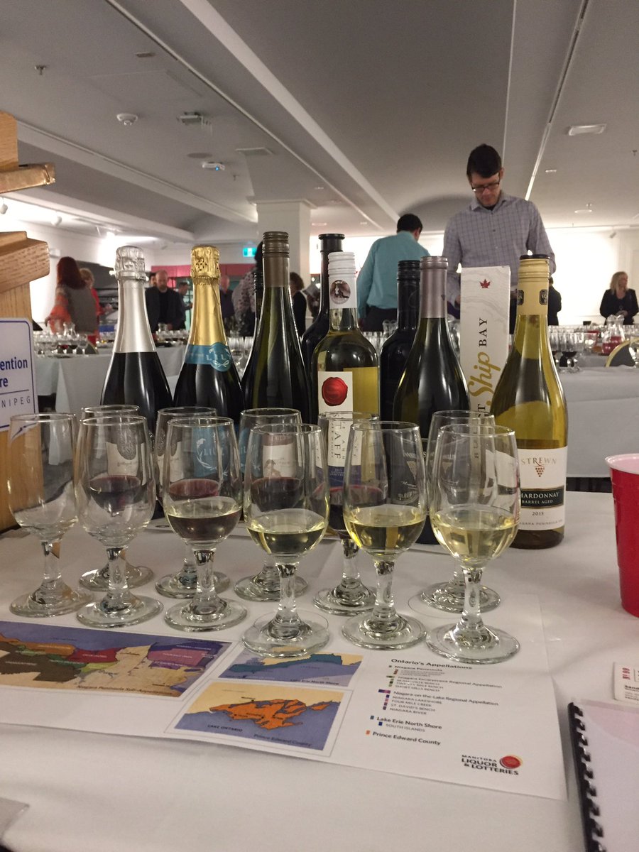 waters_wine's tweet photo. Great tasting @WineCouncilOnt selections #WWF2017 today. Fun showcase & insightful questions. @angelsgatewines @CaveSpring @HenryofPelham https://t.co/XBPTrzdbS1