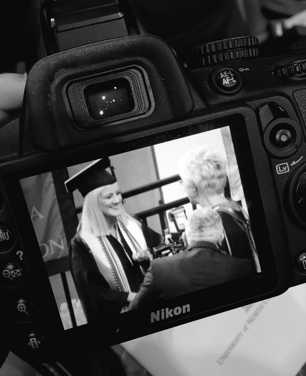Ashley_Pullen's tweet photo. #graduate #uncw2017 https://t.co/sffsssSycm