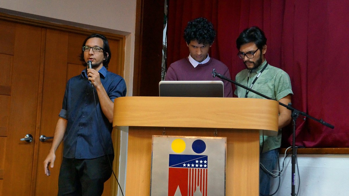 zuliatec's tweet photo. Continuamos en el @thetechmeetup #mcbotechmeetup https://t.co/5NX9MEOh0I