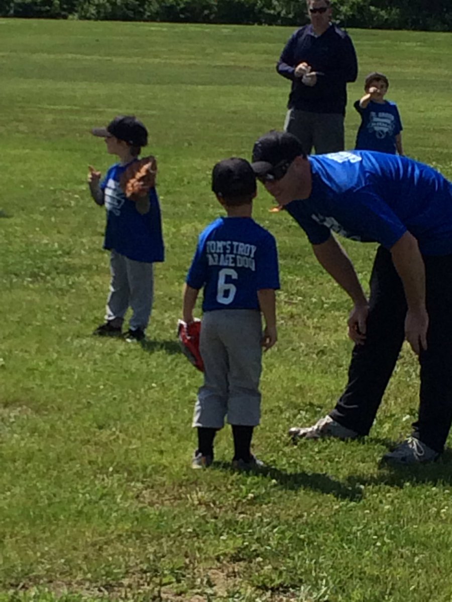 LukeDBradley's tweet photo. First tee ball game. This is the coach telling me I've got my back turned to home plate. Duh https://t.co/mRpVJRC06Z