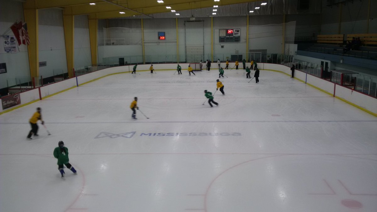 rh_ringette's tweet image. Southern Region AAA Evaluations are underway!