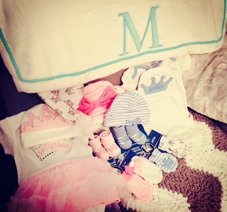 BryTheBee's tweet photo. Hi guys! It's me. ๐๐ปStill pregnant ๐คฐ๐ป๐คฃ but we made it to our due date!๐ #PrinceOrPrincess ๐คท๐ปโโ๏ธ๐ถ๐ป๐๐ keep us in your prayers!๐๐ผ @jmannarino3 https://t.co/2xSgEQqFMx