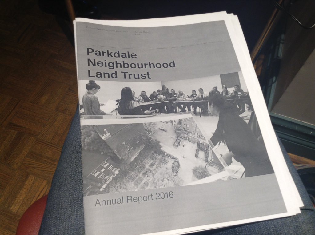 xarina77's tweet photo. Live tweeting from @parkdaleland #PNLT AGM #PlanningTO https://t.co/xPaHsLJe5m