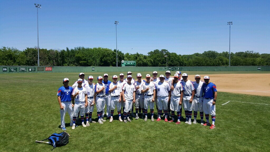Graham Steers ⚾️2017 Bi-district champs!!