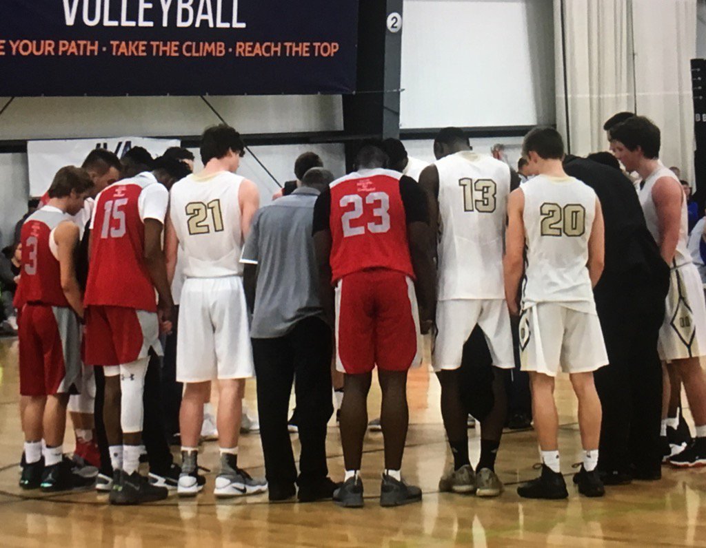 OhioUnityU17's tweet photo. @OhioUnityU17 wins pool at Spiece. Moving on to the bracket. #letsgounity https://t.co/7K95txgOz4