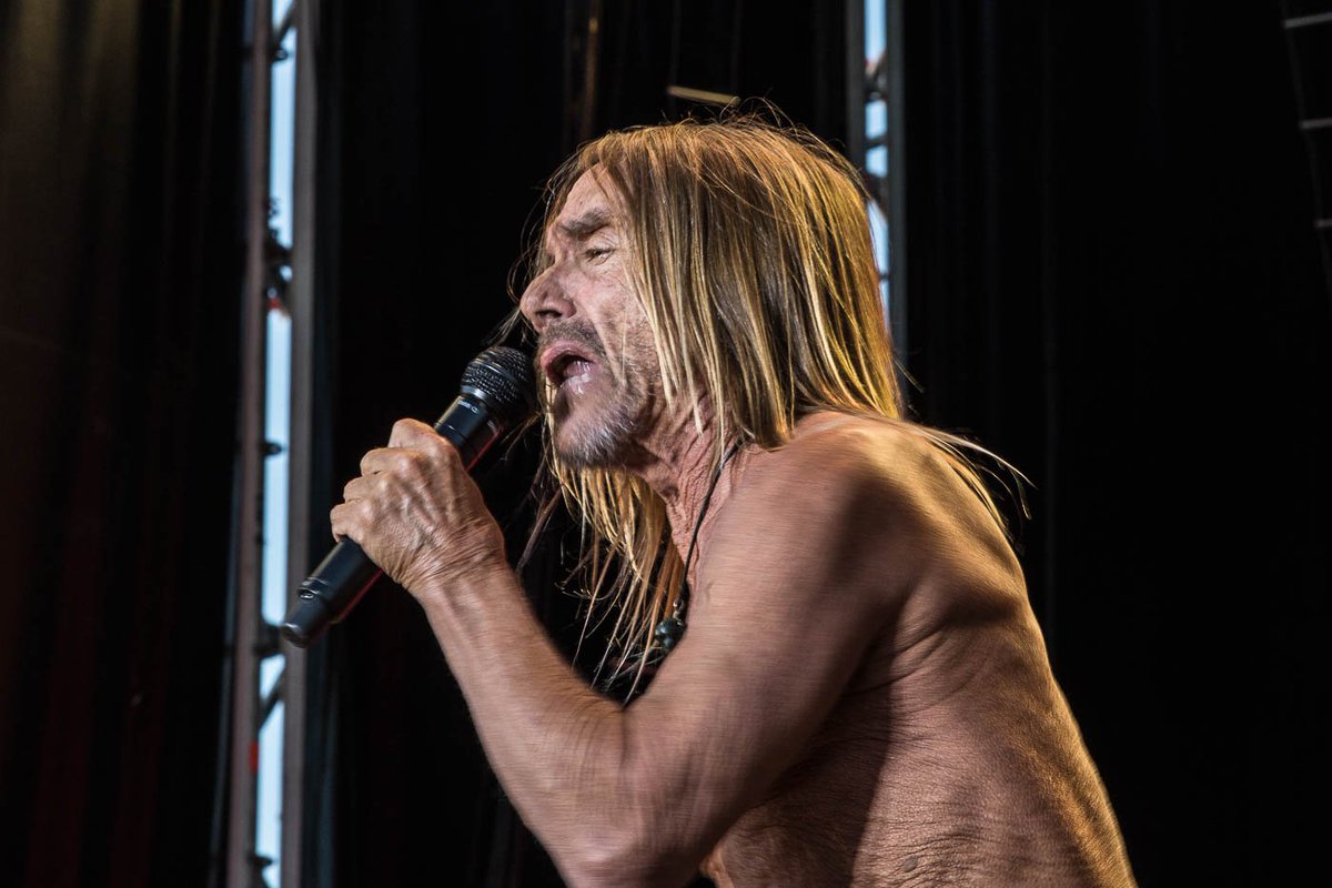 Motor_Circus's tweet photo. Our legend on the Stage! #TheGodFatherofPunk @IggyPop #motorcircus2017 https://t.co/29a08ewXah