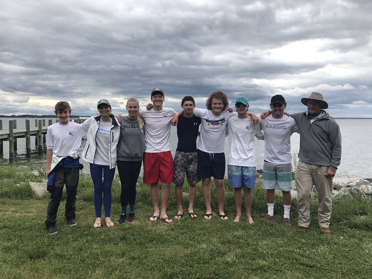 Treehouse_2's tweet photo. NoCo sailing are spring 2017 State Champions! Back to back seasons! Way to go Oaks🔵⚪️⛵️ @NrflkCollegiate https://t.co/6F4ASuC9Yu