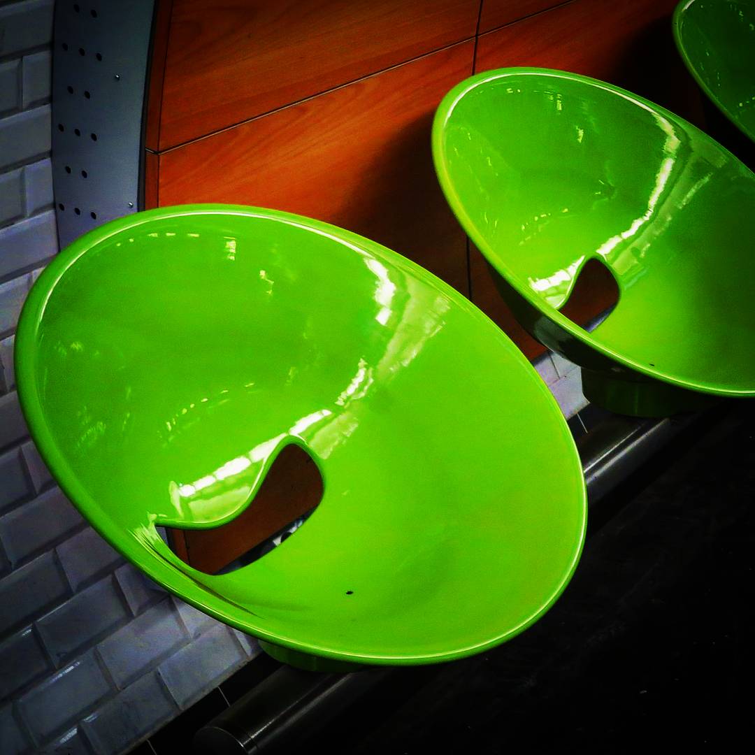 edenandparis's tweet photo. Green contemporary bucket chairs #interiordesign #chair #green #interior #design #circle #contemporary #modern #architecture #bucketchair https://t.co/PSwIFYQDMF