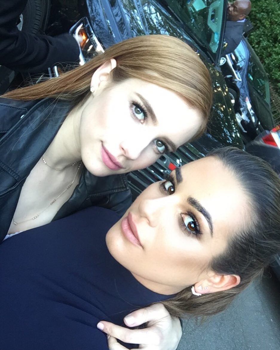 ChooseOne___'s tweet image. Choose: Kendall &amp;amp; Kylie, Lea &amp;amp; Emma or Elizabeth &amp;amp; Ariana? 💖