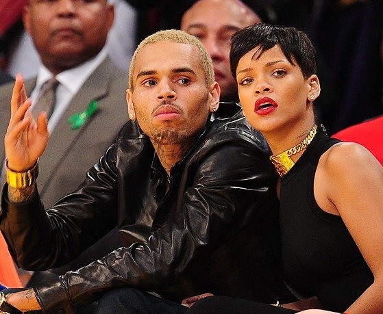 Rihanna sings Happy Birthday to Chris Brown amid Karrueche Tran s restraining order 