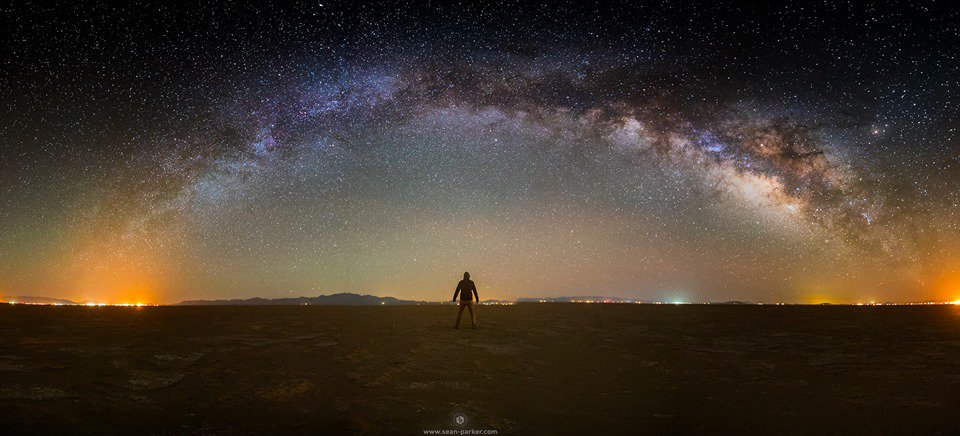 성공은 결단을 내리는 자의 것이지, 무슨 일이든지 망설이고 저울질해보는 자에게는 돌아오지 않는 법이다. 큰 공은 위험을 통해서 이루어지는 법이다.

- 네루