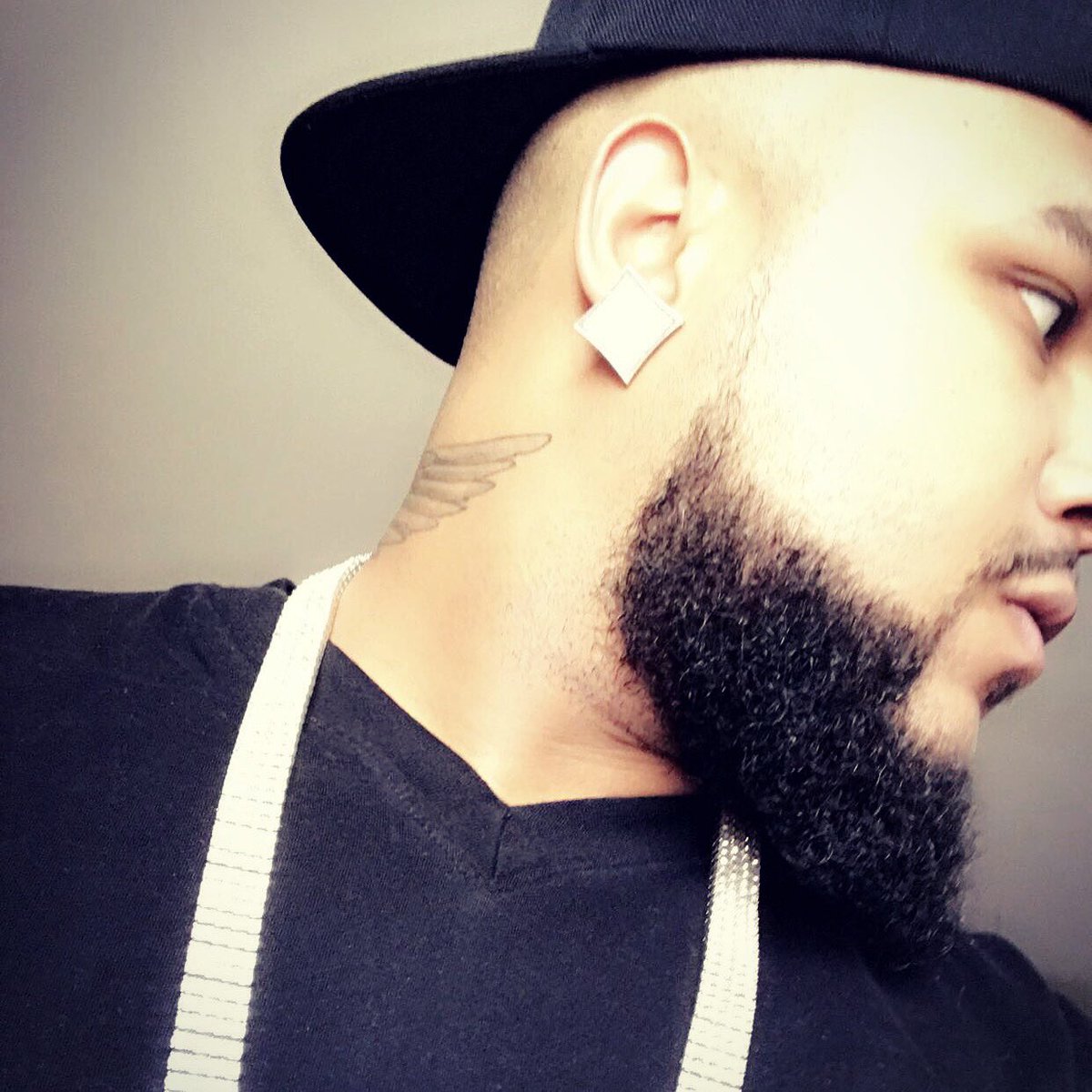 VellyVelloo's tweet photo. IDGAF How They Feel, They Hate You To Luv You Again ... iPrey For Mah Enemies .. #KapnRich #NuDai4MuZik_Co #KiidKash #FOTY #ChicagoMadeMe 💯💯 https://t.co/HhnL5TPK5Y
