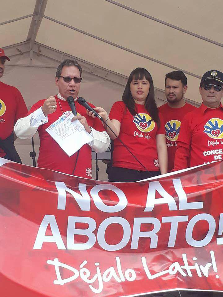 monsjosefalla's tweet photo. Maravillosa marcha Pro Vida. Gracias a quienes participaron, en especial los de mi amada Diócesis de Soacha https://t.co/O7djk23I9P