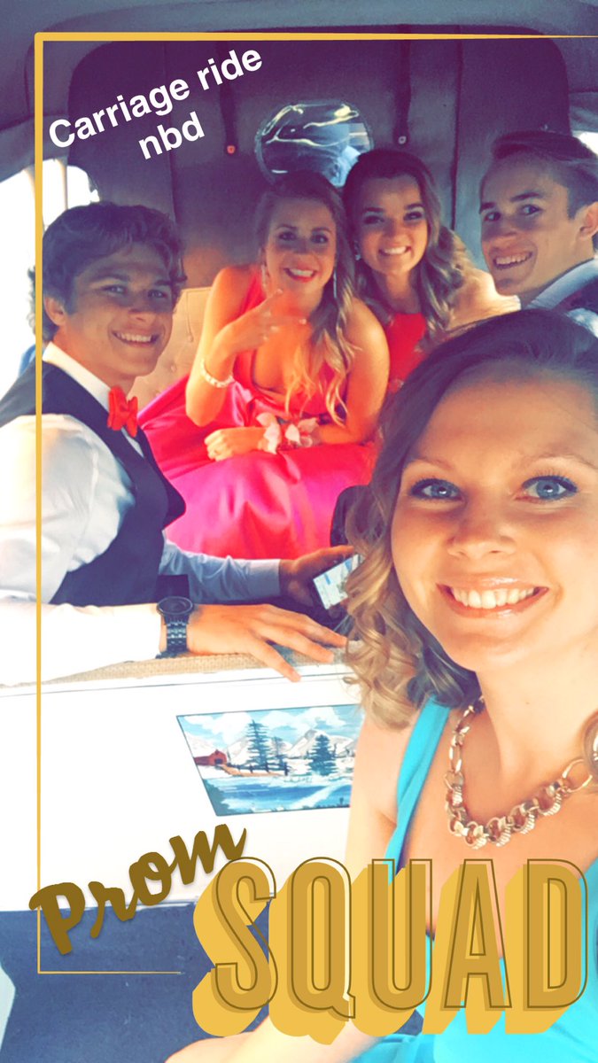 EmiliSabourin's tweet photo. The carriage rides commence. #JayProm2017 https://t.co/D60HhttrKp
