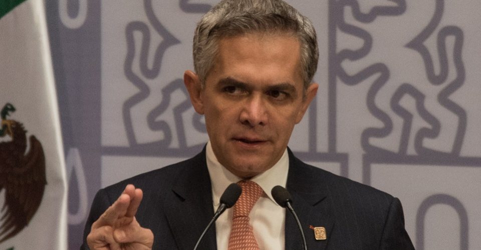 Habrá consecuencias por los tuits que emitió @PGJDF_CDMX sobre el caso de Lesvy: <a href="/ManceraMiguelMX/">Miguel Ángel Mancera</a> bit.ly/2pT4rPP