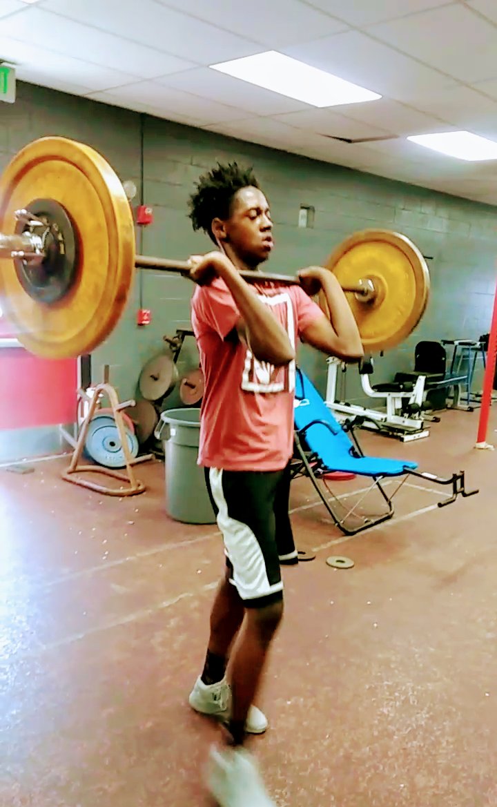 BLWalker23's tweet photo. #WeRnext #TheNewAVhoops #offseason #sneakpeek #basketball #hardwork #weightroom #focus #actionshot #AVhigh #Boys2men #creatingwinningculture https://t.co/KiuZdRxcEz