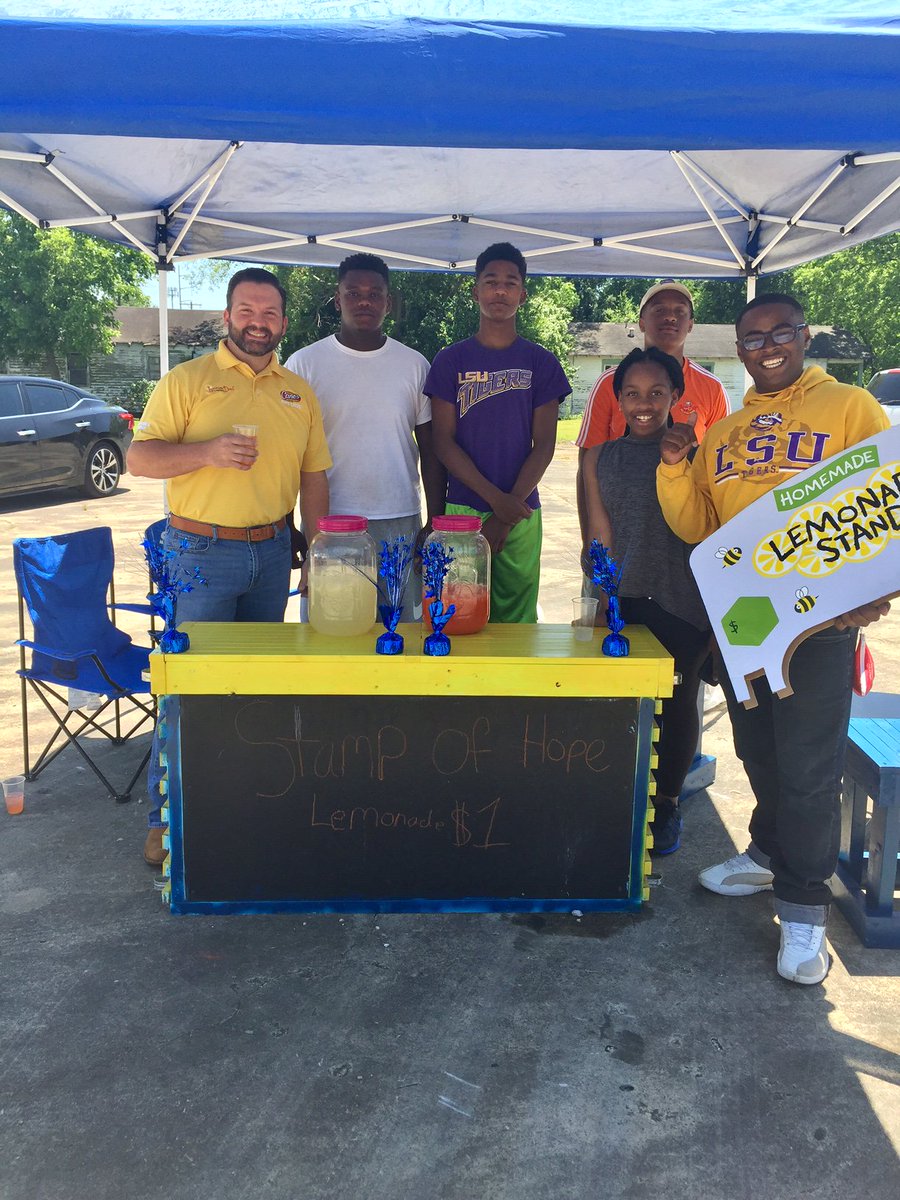 ToddGraves's tweet photo. Our Crew has been out supporting @lemonadeday_LA entrepreneurs! ONE LOVE for Lemonade Day! https://t.co/MnRP2dBYfi