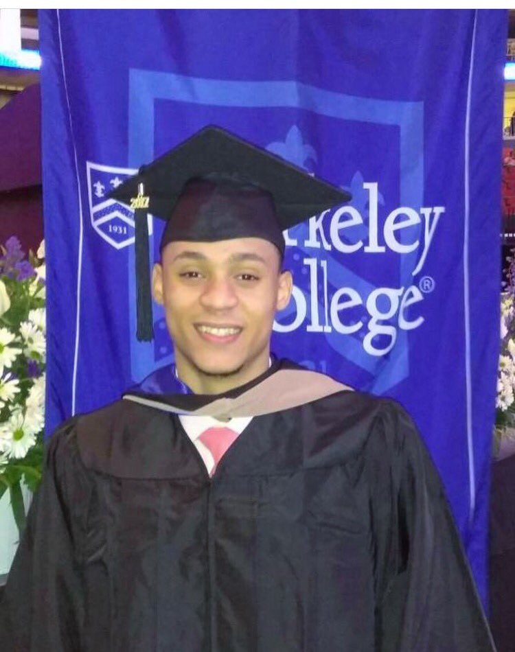 BerkeleyCollege's tweet photo. The true definition of a #success story featuring recent graduate, Jeffrey Mejia! https://t.co/a0E1HAsJm2 #BerkeleyGrad2017 @CBSNewYork π https://t.co/wMoUkcnv5b