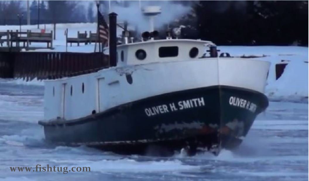 fishtug's tweet photo. Breaking ice in Kewaunee #Wisconsin #fishtug #GreatLakes @DCMaritime @MichiganCoast @CILER_UM @Michiganography https://t.co/67f8K7uEkg https://t.co/NC6I2rGWVl